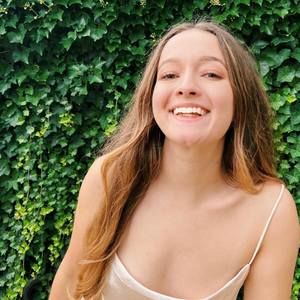 Meet your Posher, Amelia